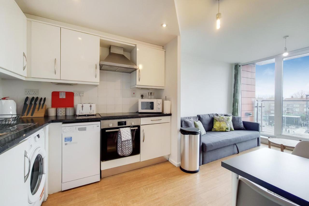 Free Parking - Two Bed Apartment By London Docklands Extérieur photo